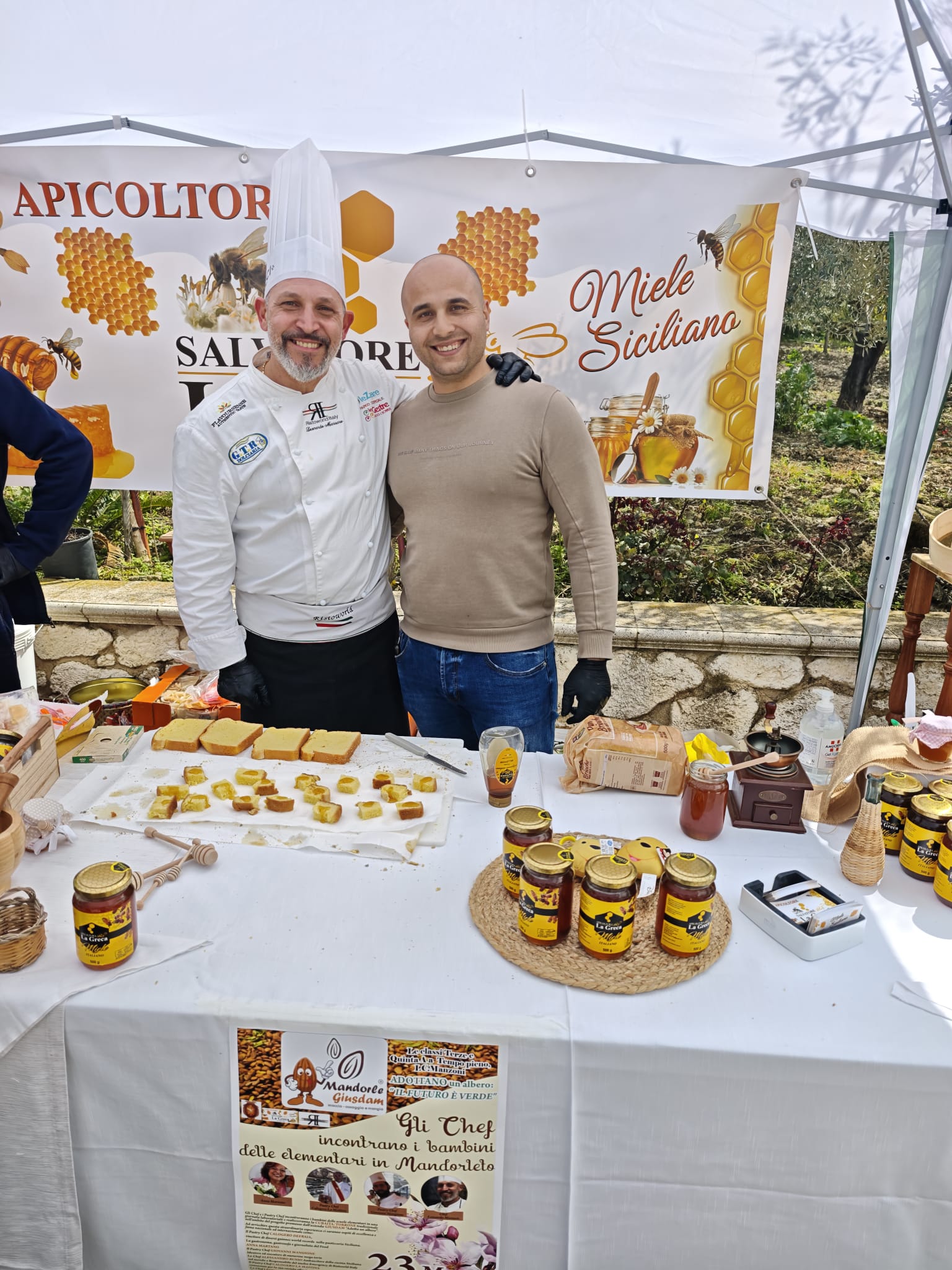 Salvatore La Greca e Chef Leonardo Massaro allo stand Terre di Miele